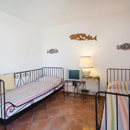 Rosa Ischia